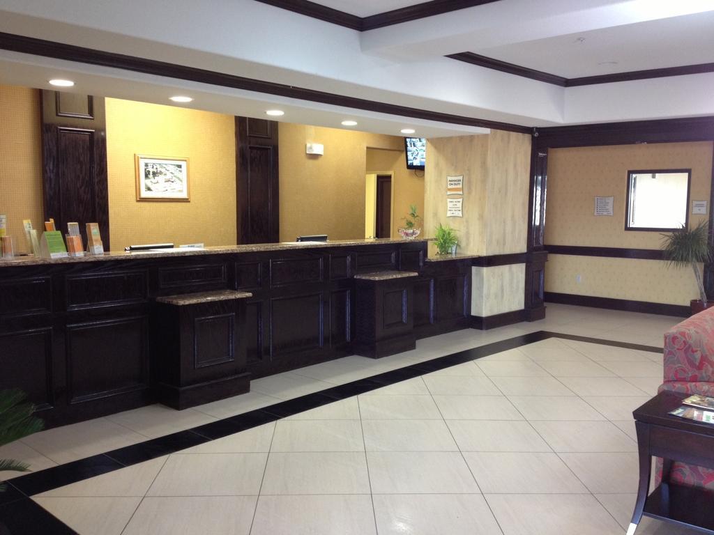 La Quinta Inn And Suites Joshua Buitenkant foto